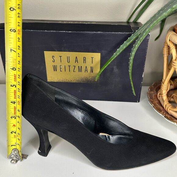 VTG Stuart Weitzman Lorraine Black Peau de Soie Pumps 7.5 AA Kitten Heels Spain - Picture 15 of 15